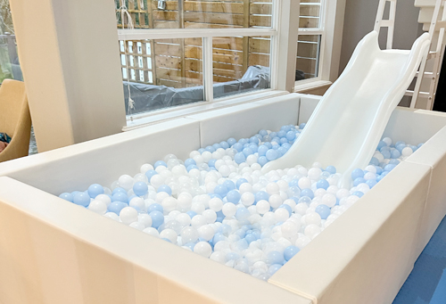 Luxe Soft Play Ball Pit & Bouncy Castle Rental