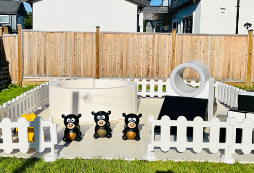 Luxe Soft Play Ball Pit & Bouncy Castle Rental