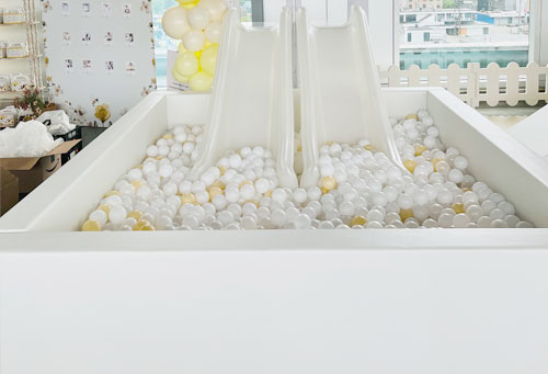 Luxe Soft Play Ball Pit & Bouncy Castle Rental