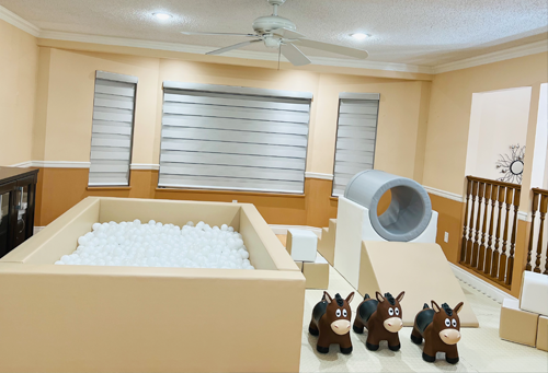 Luxe Soft Play Ball Pit & Bouncy Castle Rental